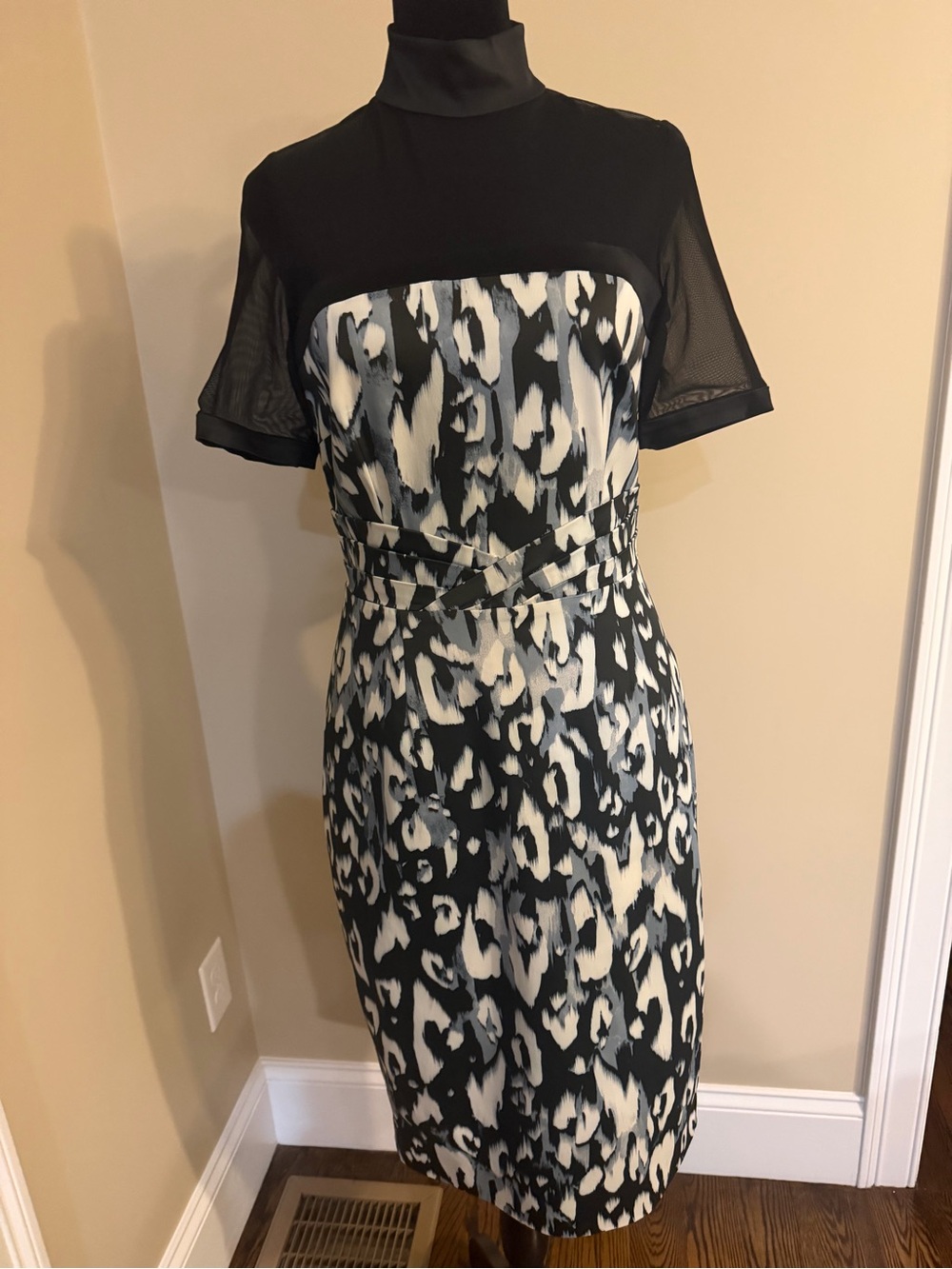 Karen Millen Black / Gray / White -Print Midi Dress with sheer mesh short sleeve